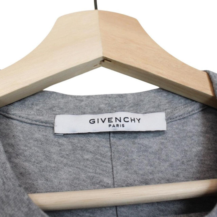 Givenchy grey cotton t-shirt featuring oversized Rottweiler print and pocket detail.