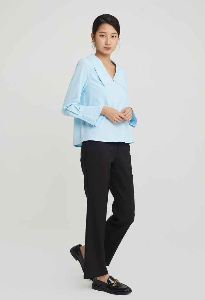 Maxi-Collar Blouse