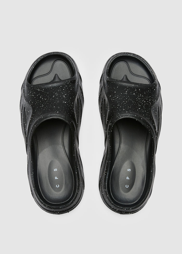 MOLDED COMFORT SLIDES