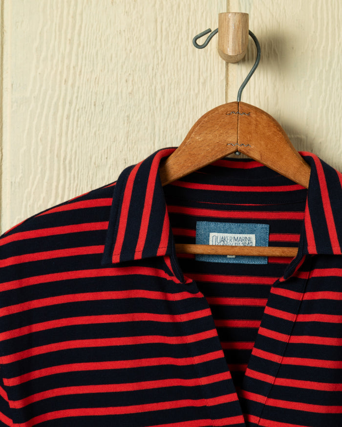 Short Sleeve Inlet in Navy/Red