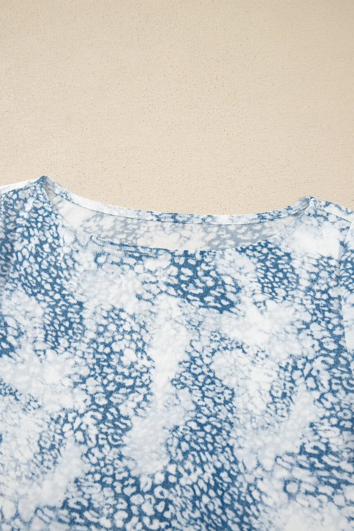 Sky Blue Long Sleeve Leopard Print Round Neck Sheath Top – Light Blue