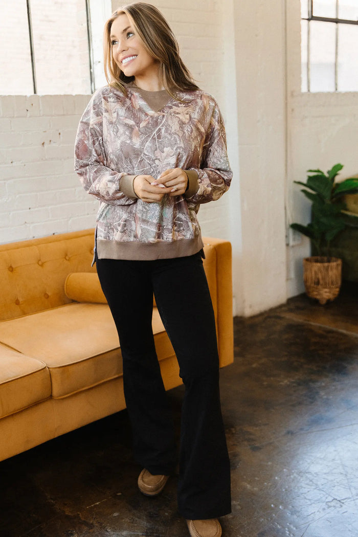 Abstract Camo Print Color Block Detail Baggy Pullover Sweatshirt – Brown