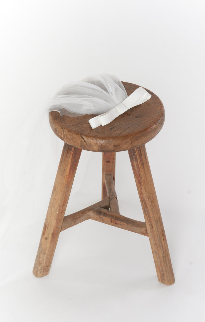 Ari Bow Veil ~ White