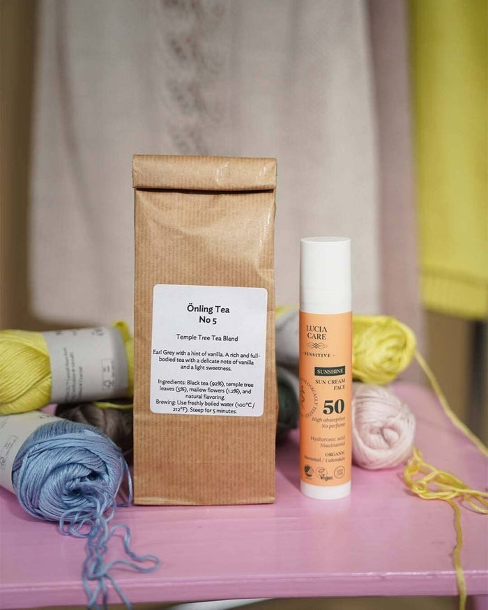 Beach knitting box w summer yarn, patterns and gifts. Save up to 46% Knitting boxes Önling - Katrine Hannibal