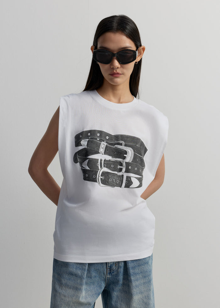 BELT GRAPHIC SLEEVELESS TEE