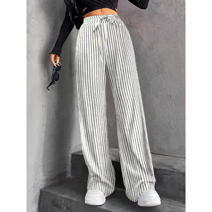 Black and White / UK 8 (S)