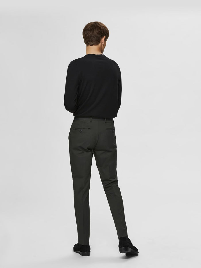 Black Knitted Crew Neck Pullover