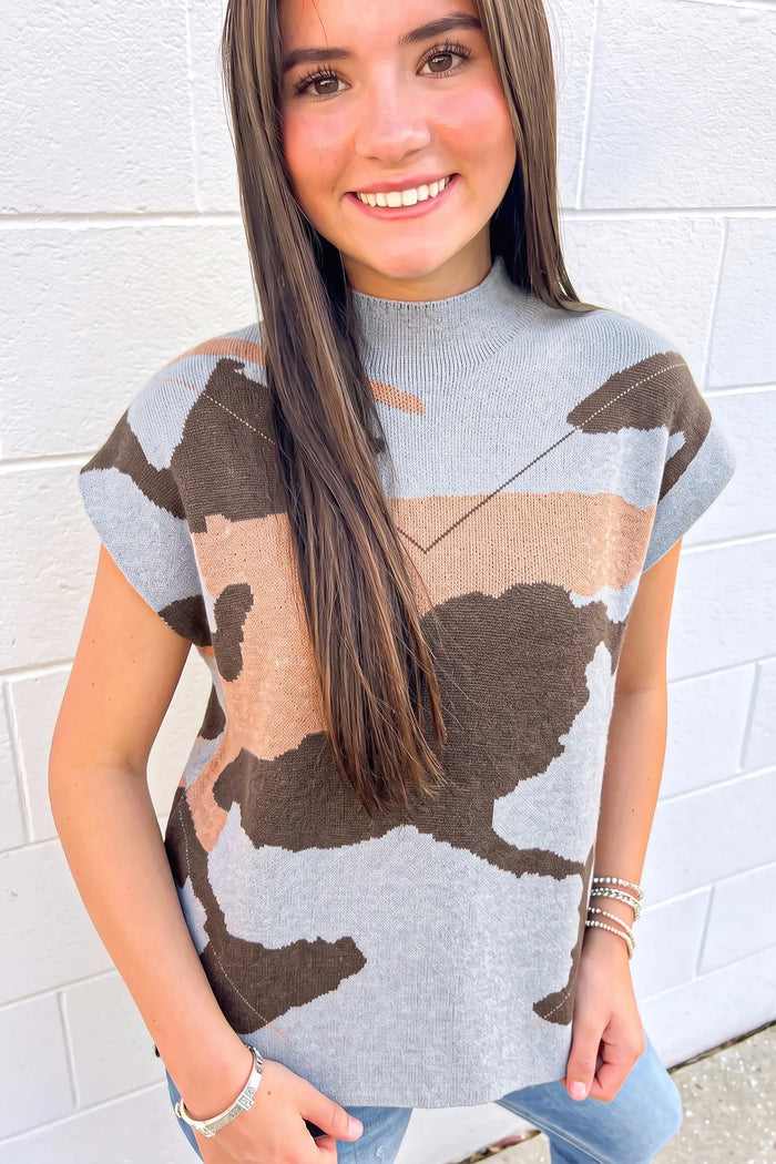 Camouflage Pattern Drop Shoulder High Neck Short Sleeve Shift Sweater – Gray