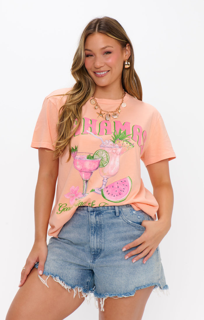 badge_model-wears-size-m
