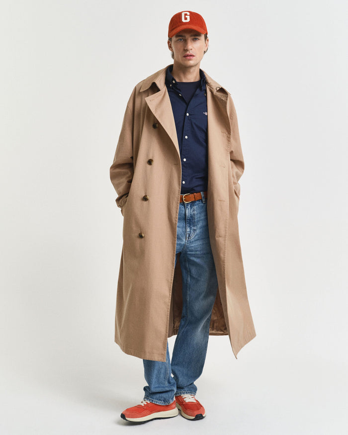 Classic Poplin Shirt in Marine