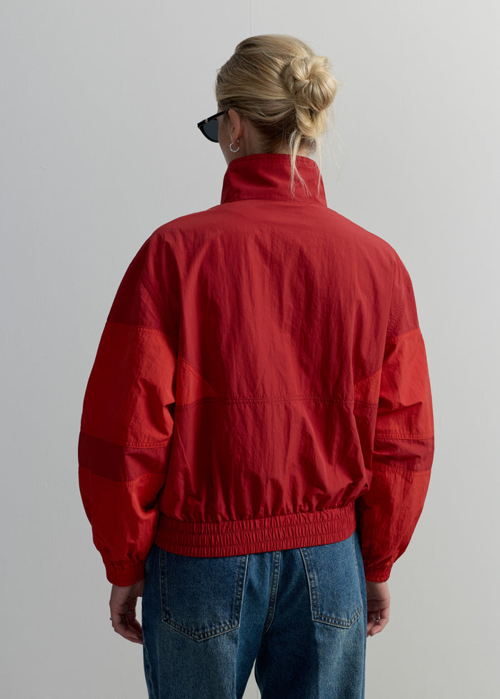 COLOR BLOCK PULLOVER JACKET