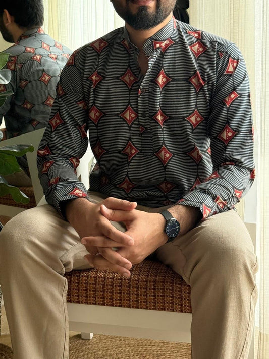 Cotton Men? Short Kurta- Black Abstract