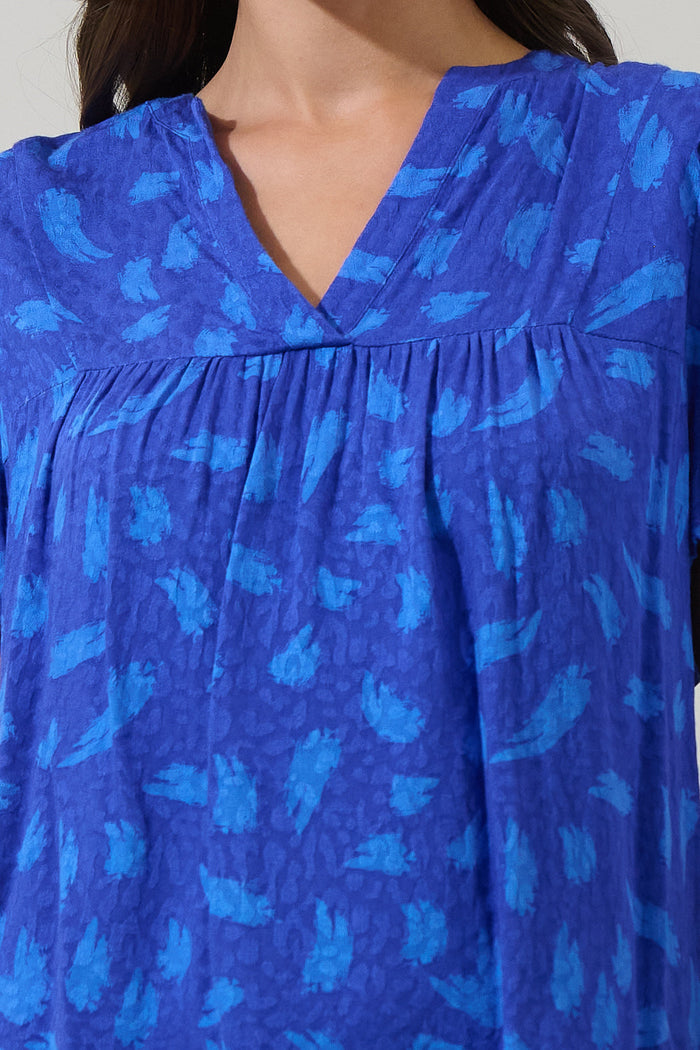 Darya Strokes Ferma Split Neck Top