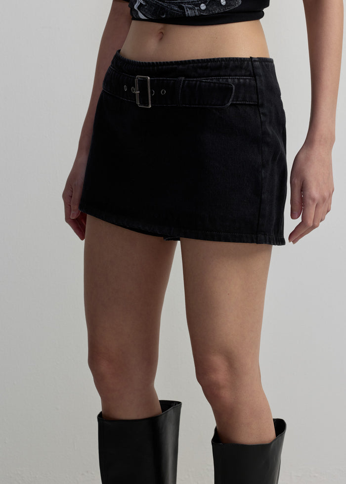DENIM BELTED SKORT