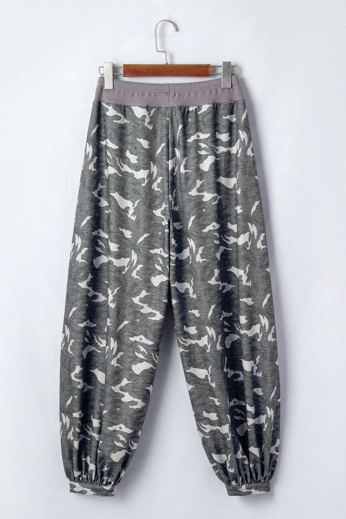 Drawstring Contrast Waistband Camouflage Cargo Barrel Pants – Multicolour