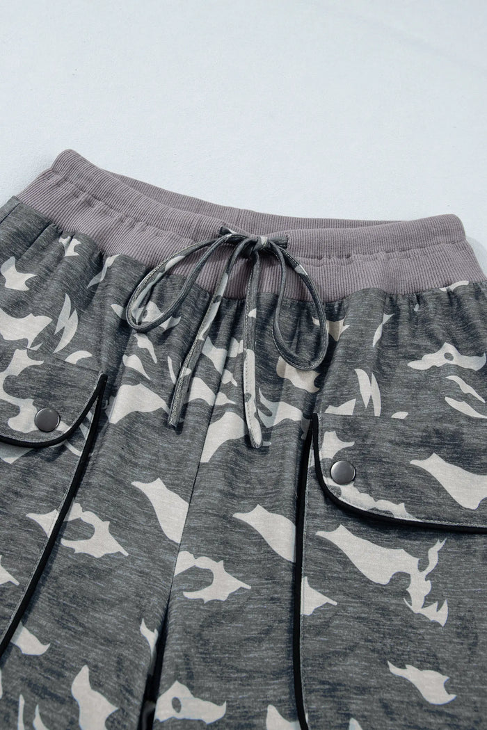Drawstring Contrast Waistband Camouflage Cargo Barrel Pants – Multicolour