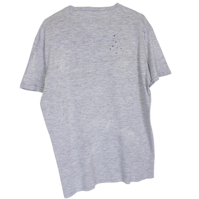 Dsquared2 grey pocket t-shirt with distressed logo print and cotton material.