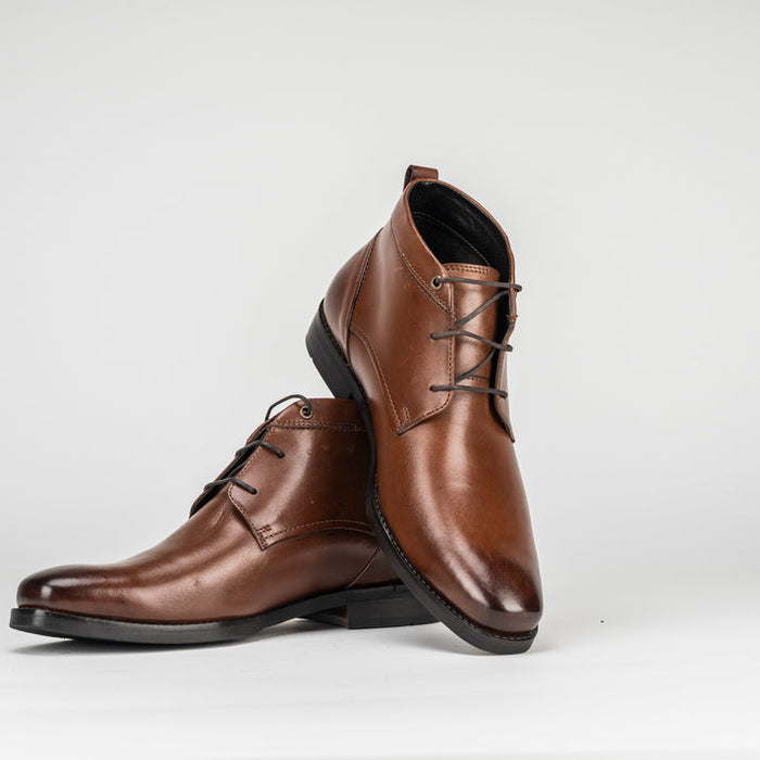 Dudley Leather Lace up Boots in Brown