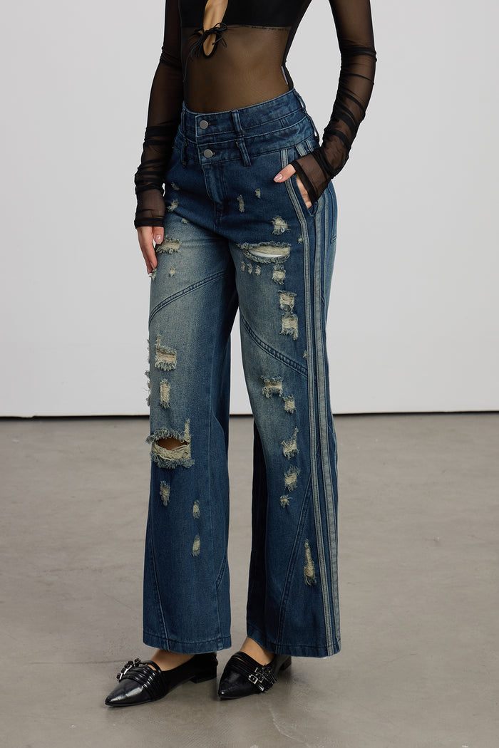 Emberlynn Ripped Deconstruct Jeans