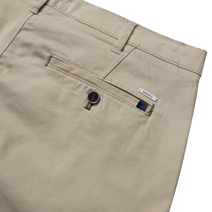 Fitted Chino in Stone