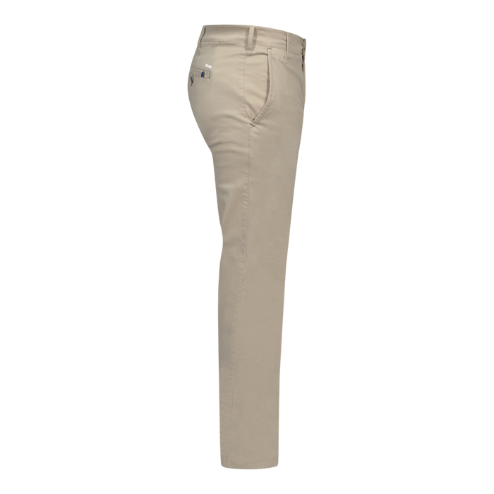 Fitted Chino in Stone