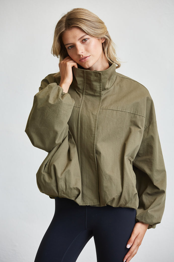 FUNNEL NECK BALLON JACKET - OLIVE
