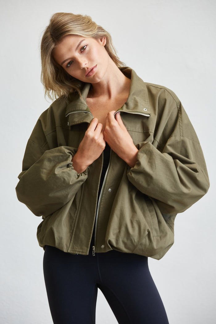FUNNEL NECK BALLON JACKET - OLIVE