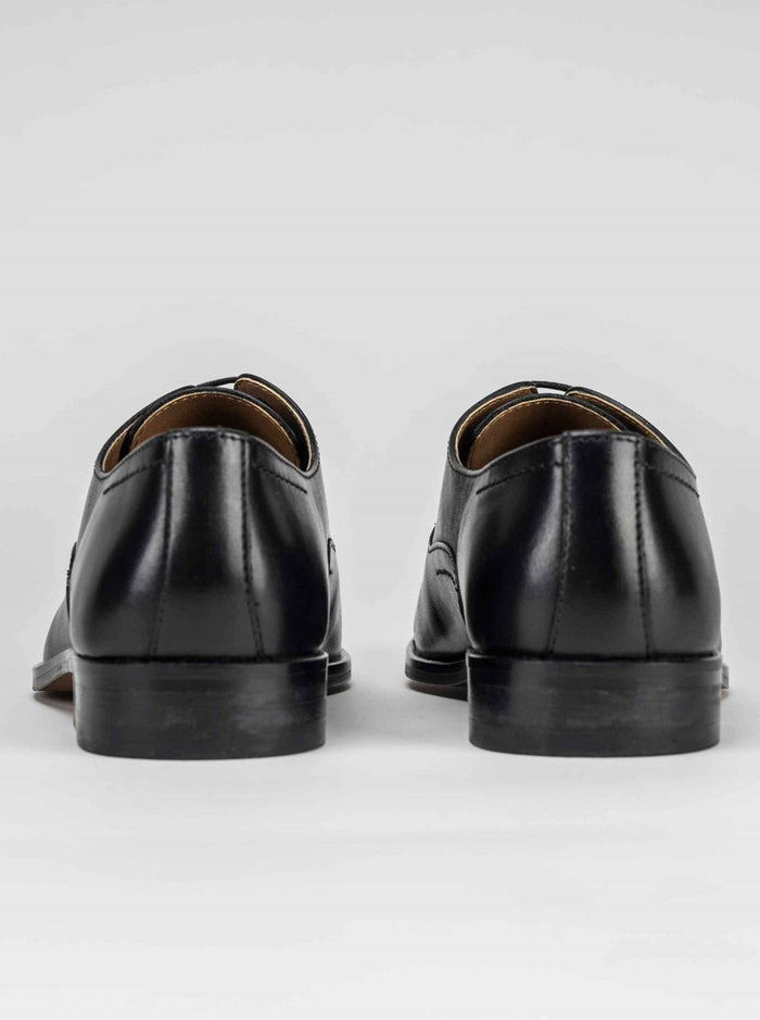 Garcia Oxford Shoe in Black