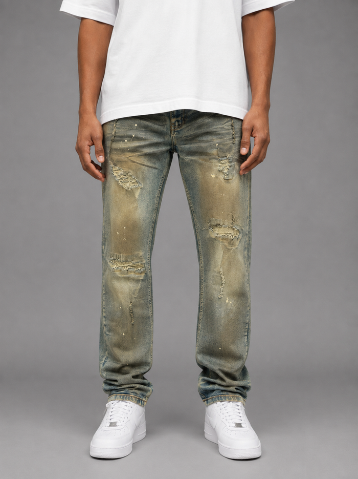 Makobi Lorenzino denim jeans in antique wash, showcasing the fit and distressed details of the stylish blue denim.
