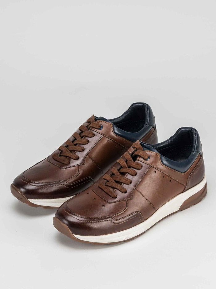 Max Trainers in Cognac