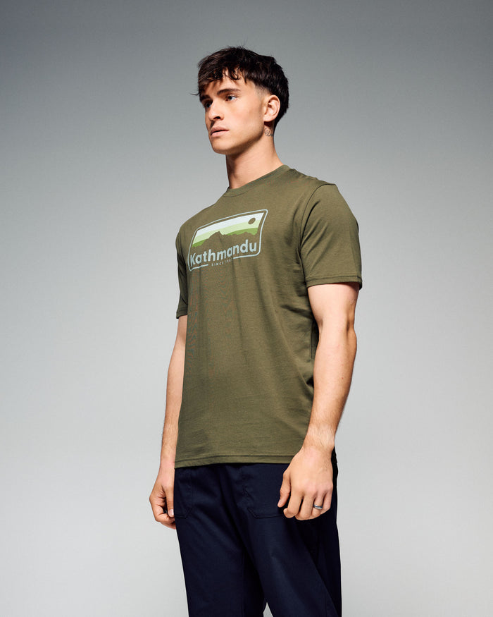 b0995_ojy_mens_70s_logo_organic_cotton_ss_tee_b_1775616225000