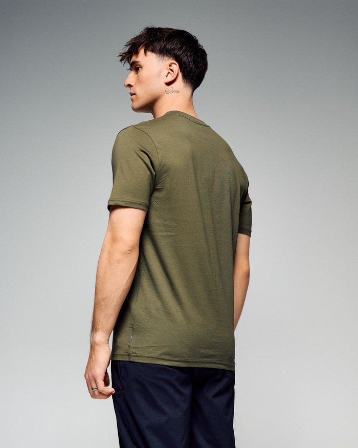 b0995_ojy_mens_70s_logo_organic_cotton_ss_tee_d_1775616387000