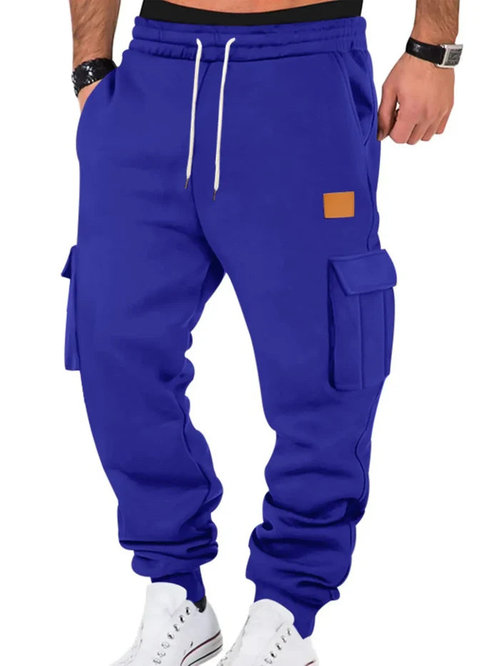 Black men's cargo jogger pants with drawstring waist, cargo pockets and full-length design in polyester for everyday outfits.