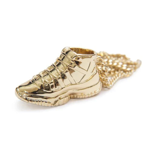 Mint 18K gold plated sneaker head chain charm, detailed fashion sneaker accessory with brand logo and textured design.