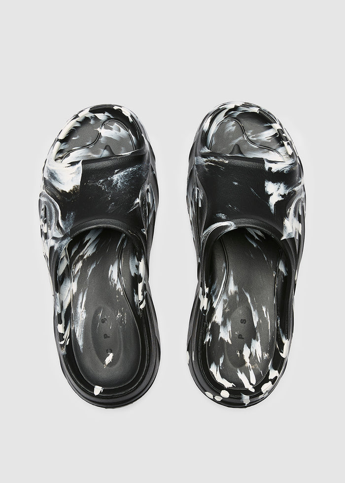 MOLDED COMFORT SLIDES