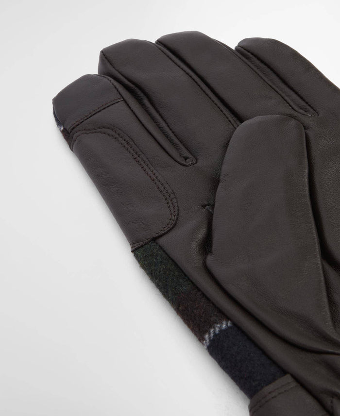 Newbrough Tartan Gloves in Olive