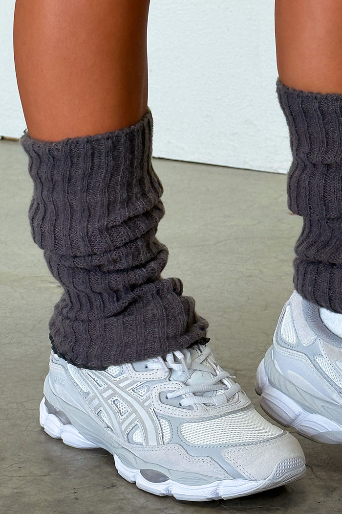 Nila Leg Warmers - Charcoal