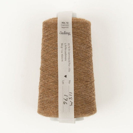 Önling No 13: Companion yarn cob - web weight - Hazelnut brown melange (115m)
