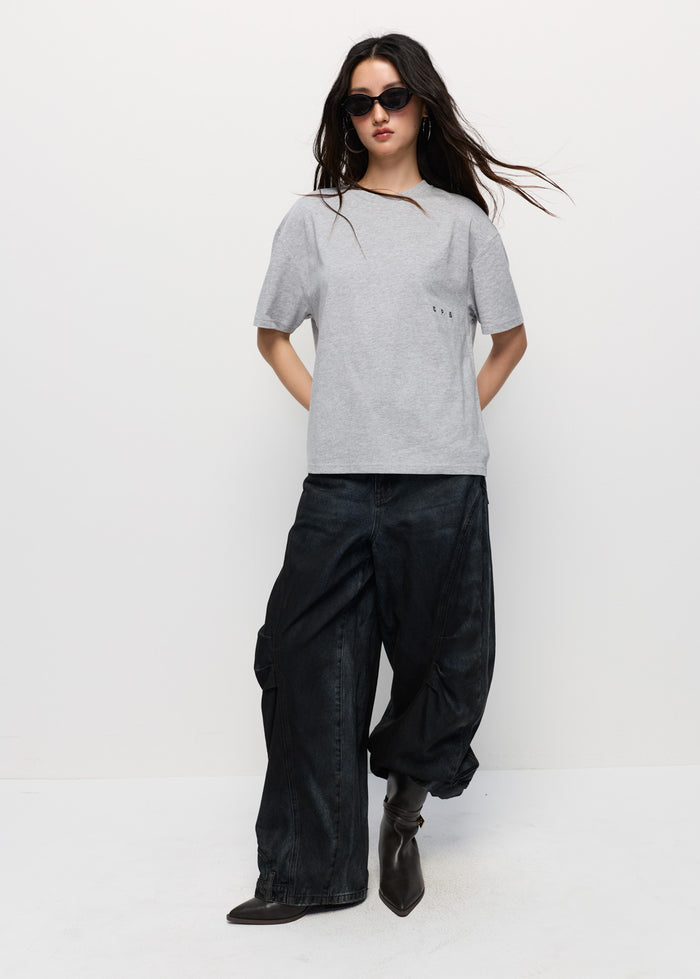 OVERSIZED LOGO SIDE TEE