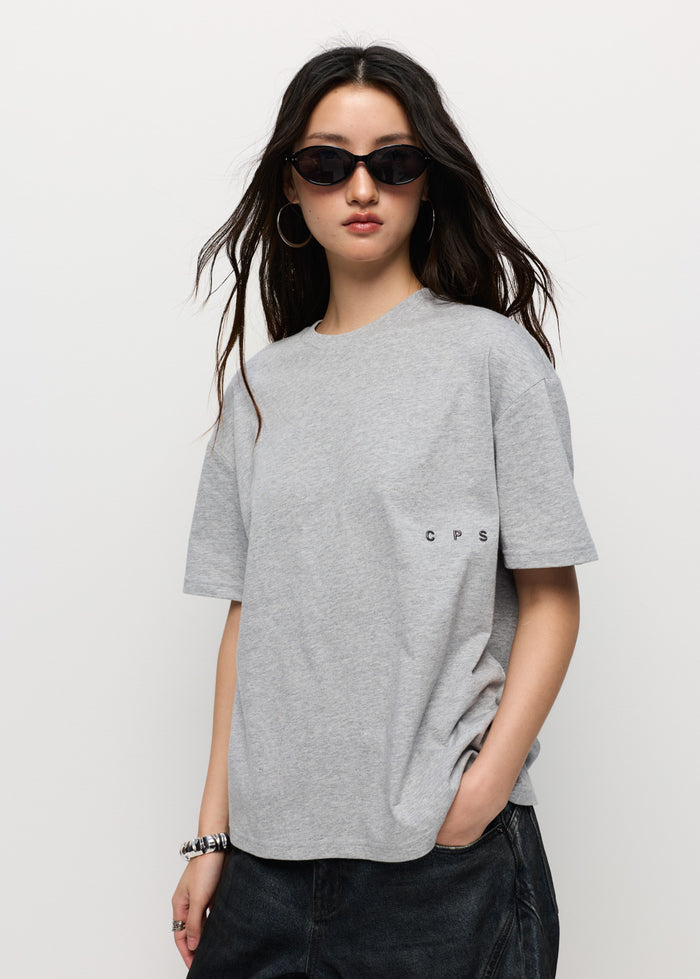 OVERSIZED LOGO SIDE TEE