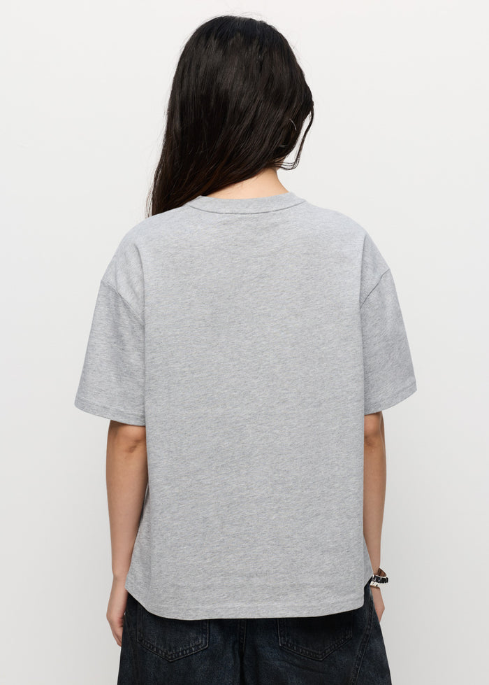 OVERSIZED LOGO SIDE TEE