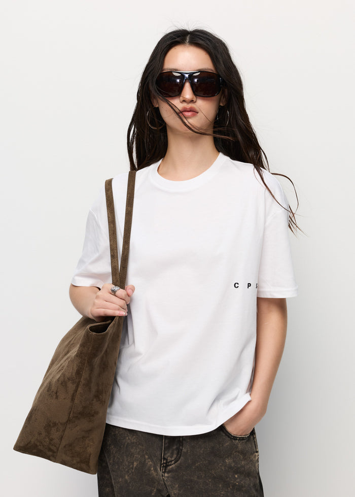 OVERSIZED LOGO SIDE TEE