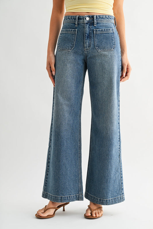Patch Pocket Wide Leg Med Wash Jean