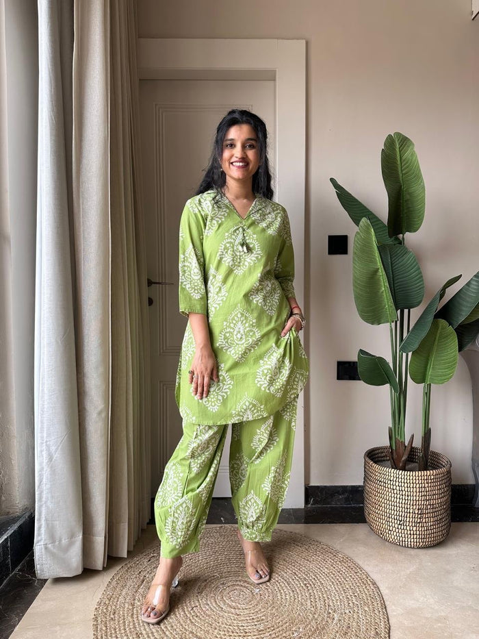 Pavi Printed Coord Set- Green