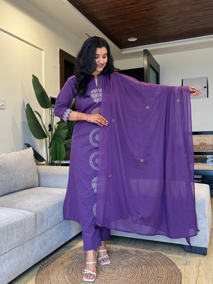 Radha Embroidered Cotton Set- Purple