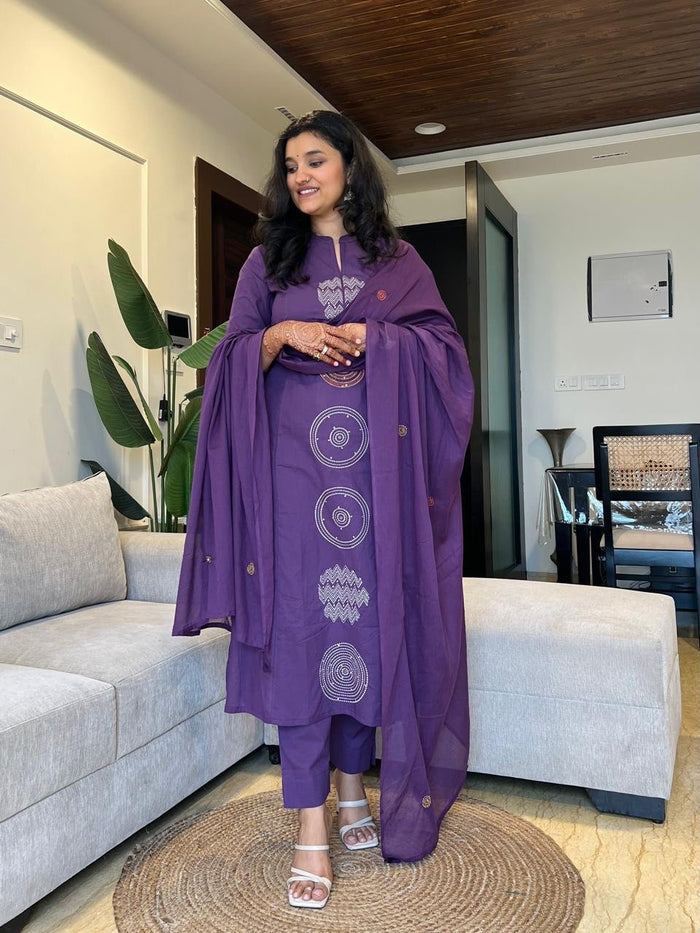 Radha Embroidered Cotton Set- Purple