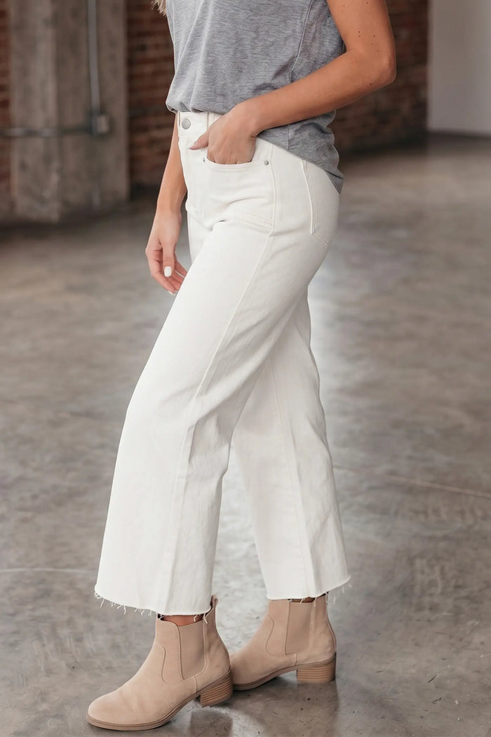 Raw Hem Ankle-length Loose Jeans – White