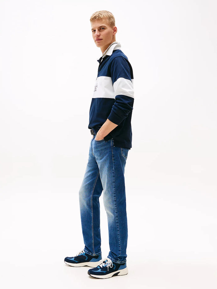 Ryan Slim Straight Jeans in Medium