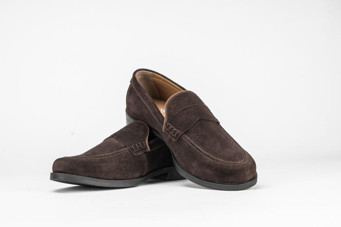 Seve Suede Loafers in Brown