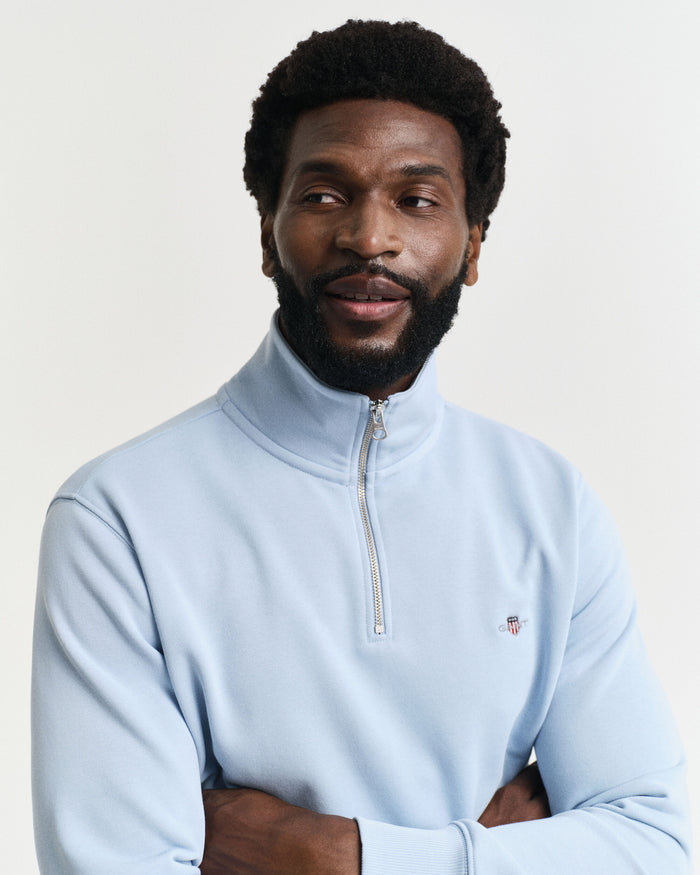 Shield Half-Zip Sweatshirt in Blue